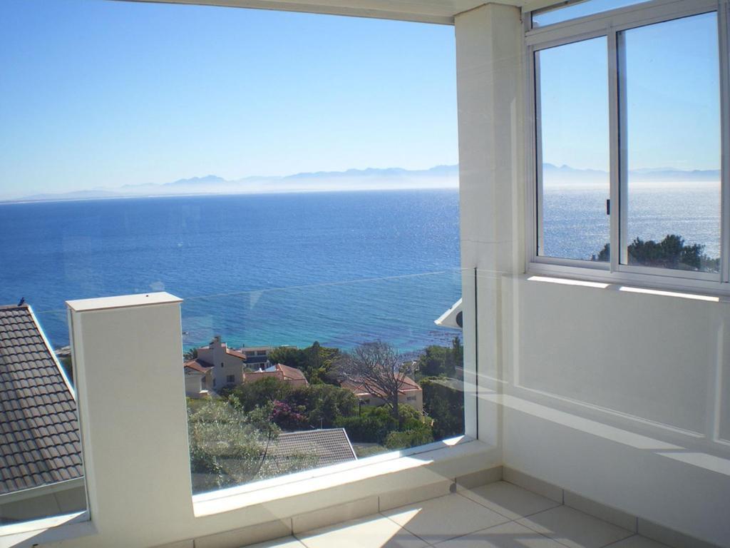 Hotel Penguinden - Load-Shedding Free à Simonʼs Town Chambre photo